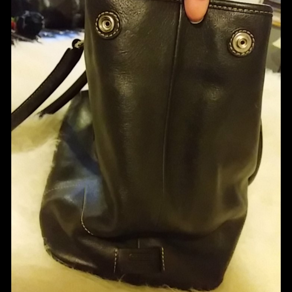 Leather Coach purse - Picture 9 of 10